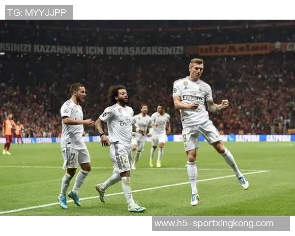 约维奇四年合同总值6240万第一年薪资1620万中间两年略微调整